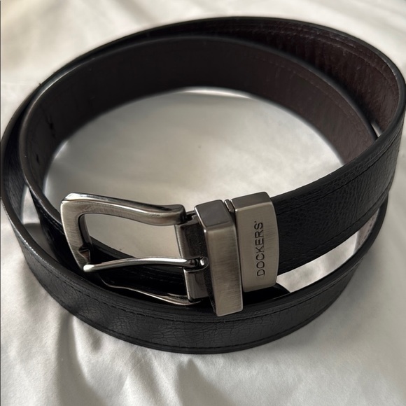 Dockers Black/Brown Reversible Belt Classic Design - Picture 1 of 6